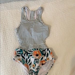 Cupshe one piece swimsuit